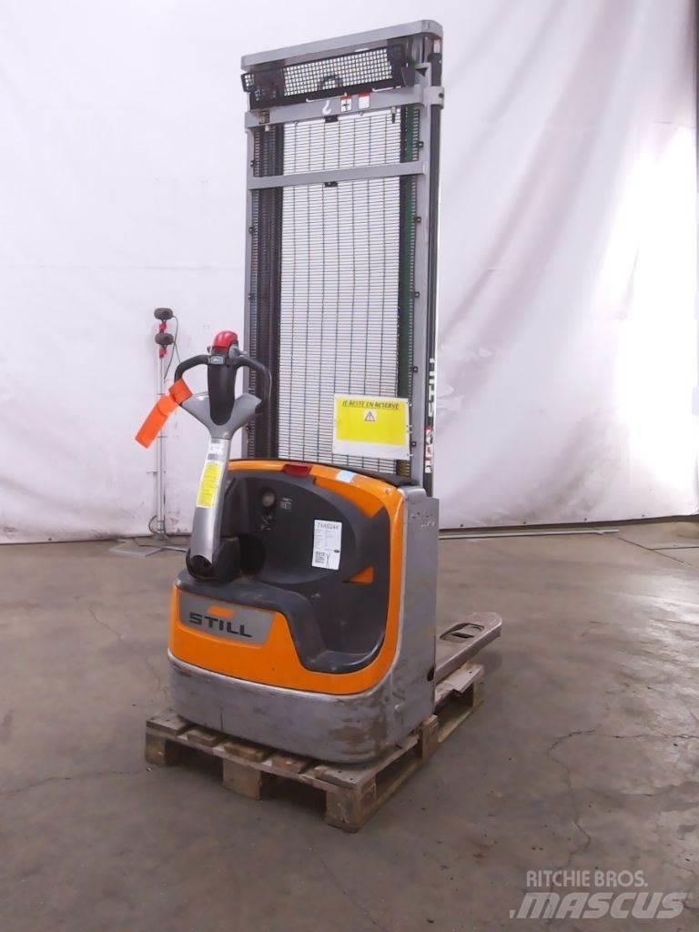 Still EXV12 Pedestrian stacker