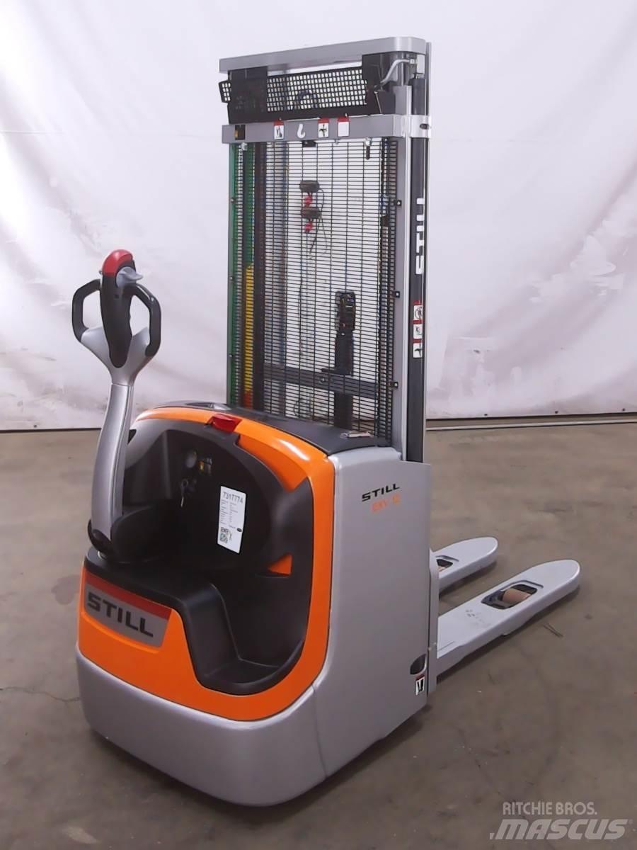 Still EXV12I Pedestrian stacker