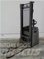 Still EXV14 Pedestrian stacker