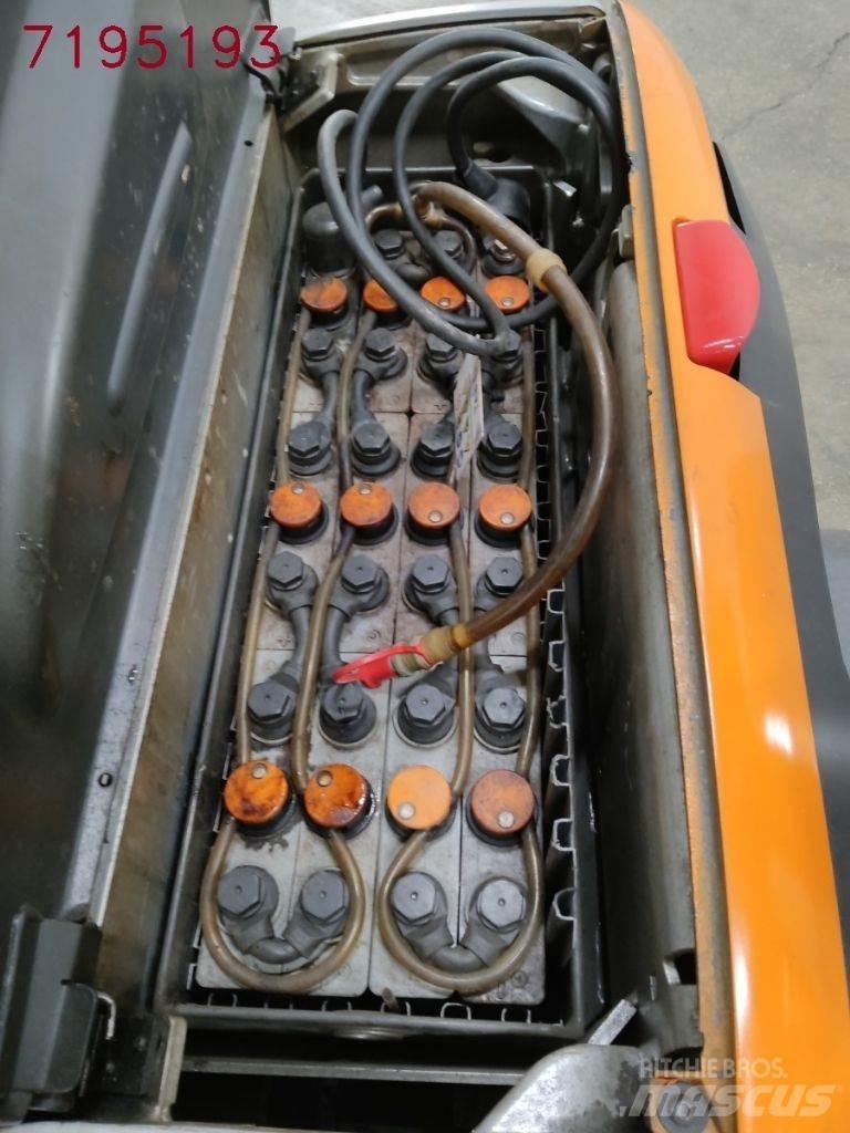 Still EXV14C Pedestrian stacker