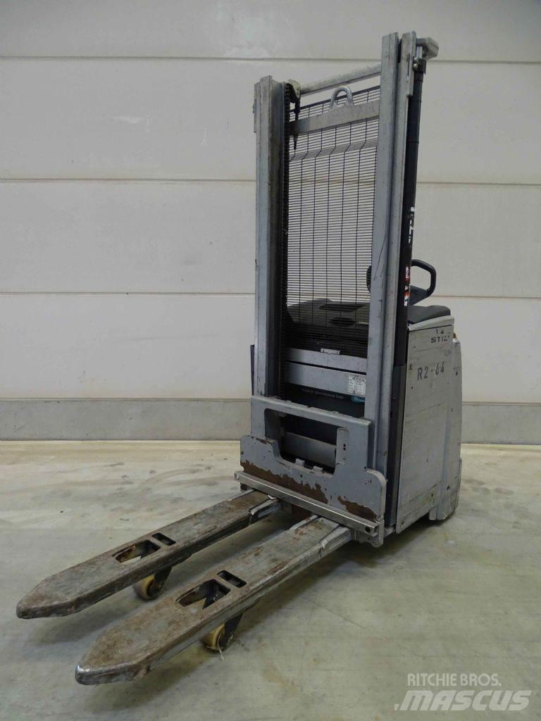 Still EXV14I Pedestrian stacker