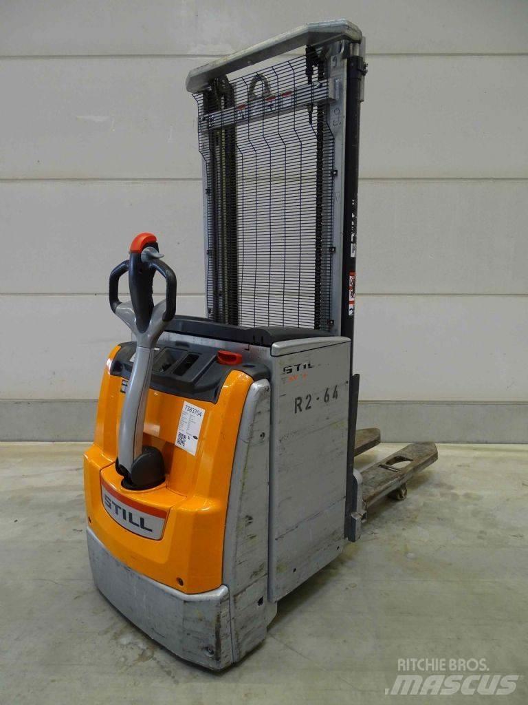 Still EXV14I Pedestrian stacker
