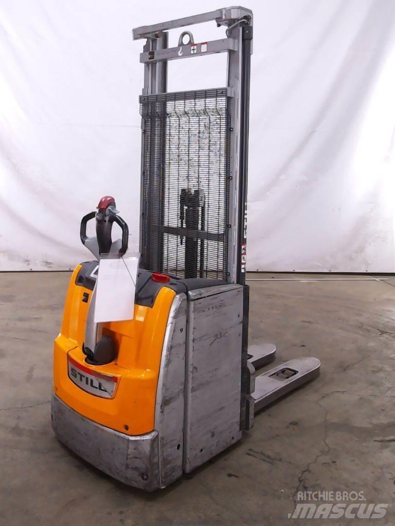 Still EXV20 Pedestrian stacker