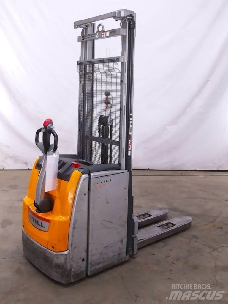 Still EXV20 Pedestrian stacker