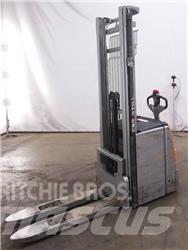 Still EXV20 Pedestrian stacker
