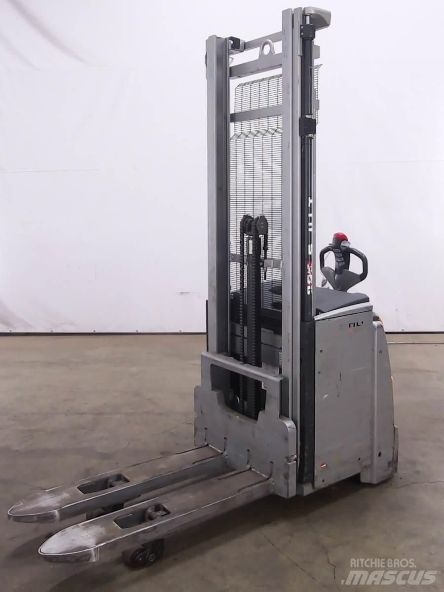 Still EXV20I Pedestrian stacker