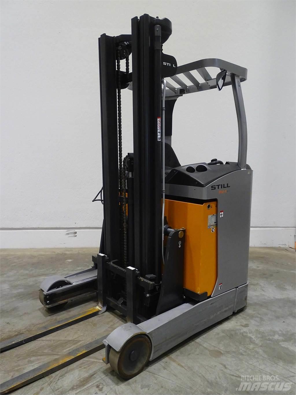 Still FM-X10 Reach truck