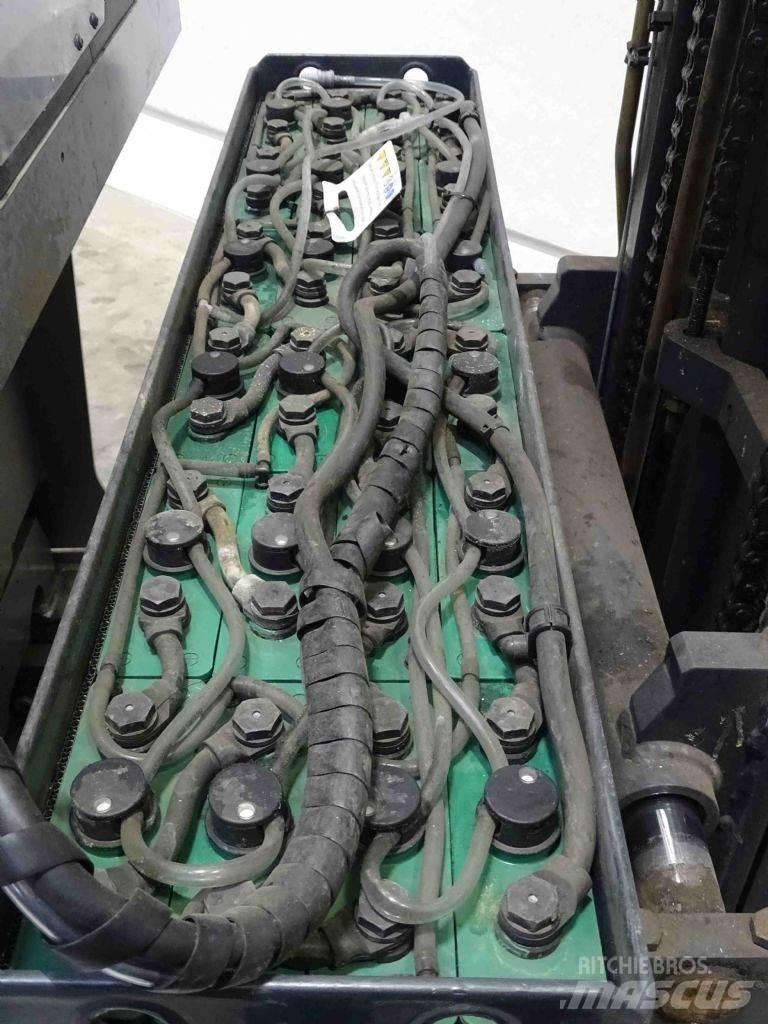 Still FM-X12 Reach truck