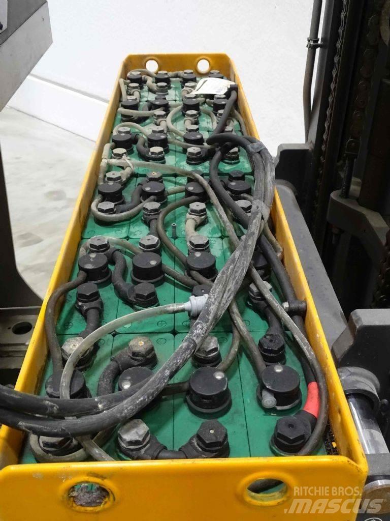 Still FM-X12 Reach truck
