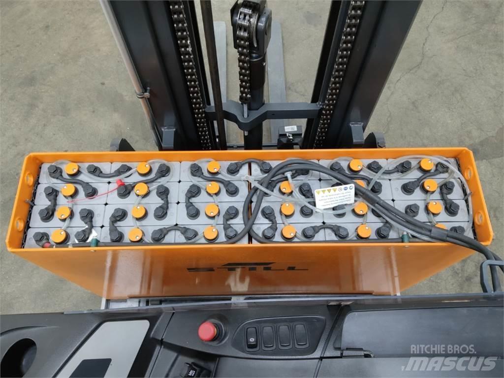 Still FM-X12 Reach truck