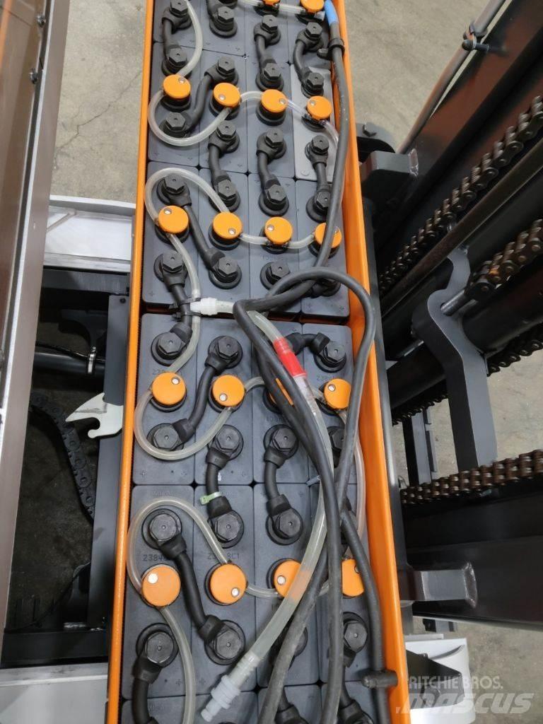 Still FM-X14 Reach truck
