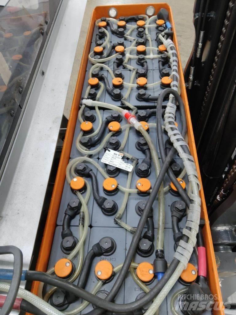 Still FM-X14 Reach truck