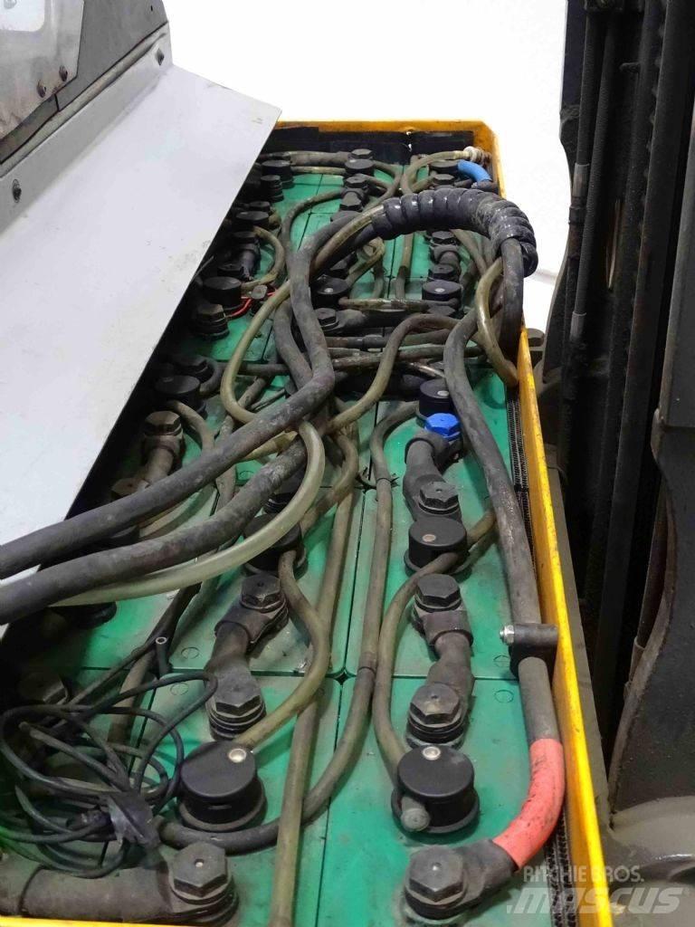 Still FM-X14 Reach truck