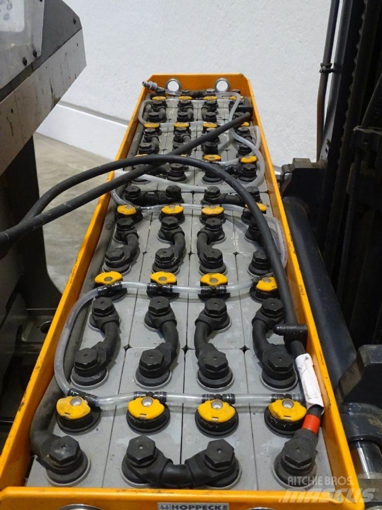 Still FM-X14 Reach truck