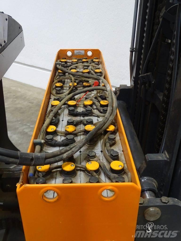 Still FM-X14 Reach truck