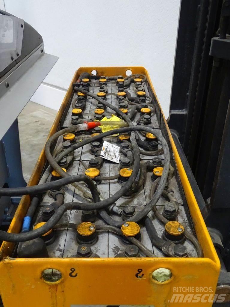 Still FM-X14 Reach truck