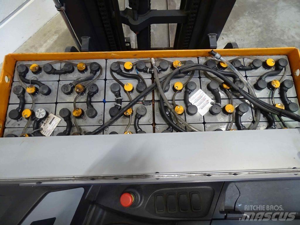 Still FM-X14 Reach truck