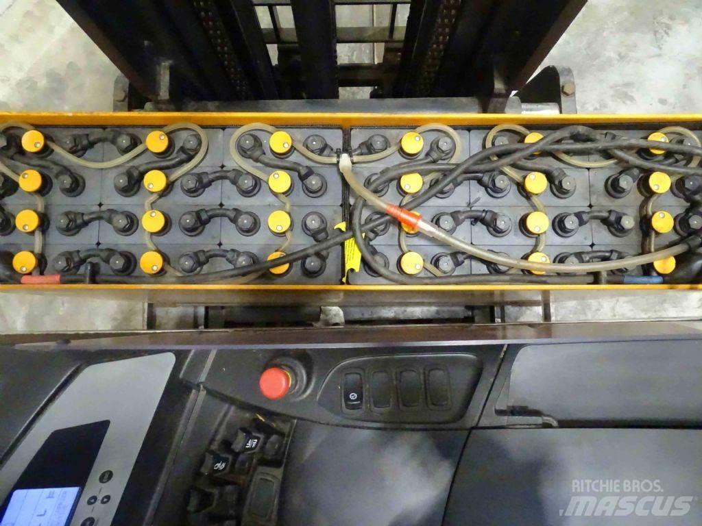 Still FM-X14 Reach truck