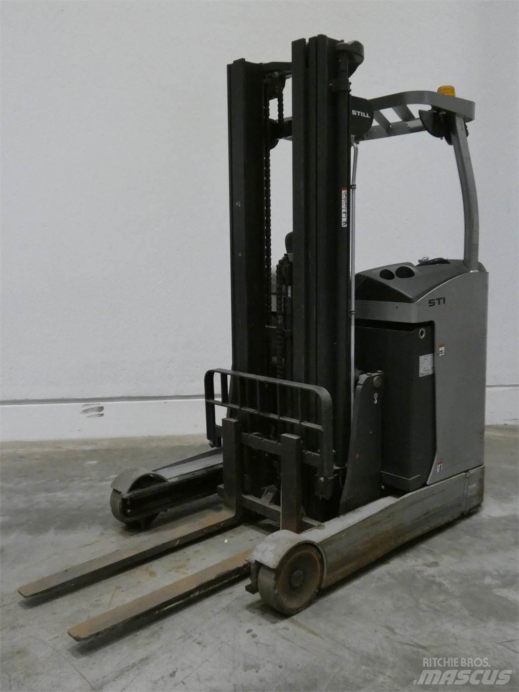 Still FM-X14 Reach truck