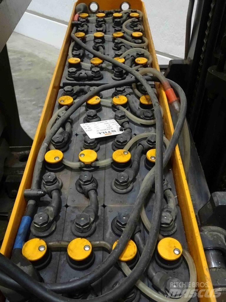 Still FM-X14 Reach truck