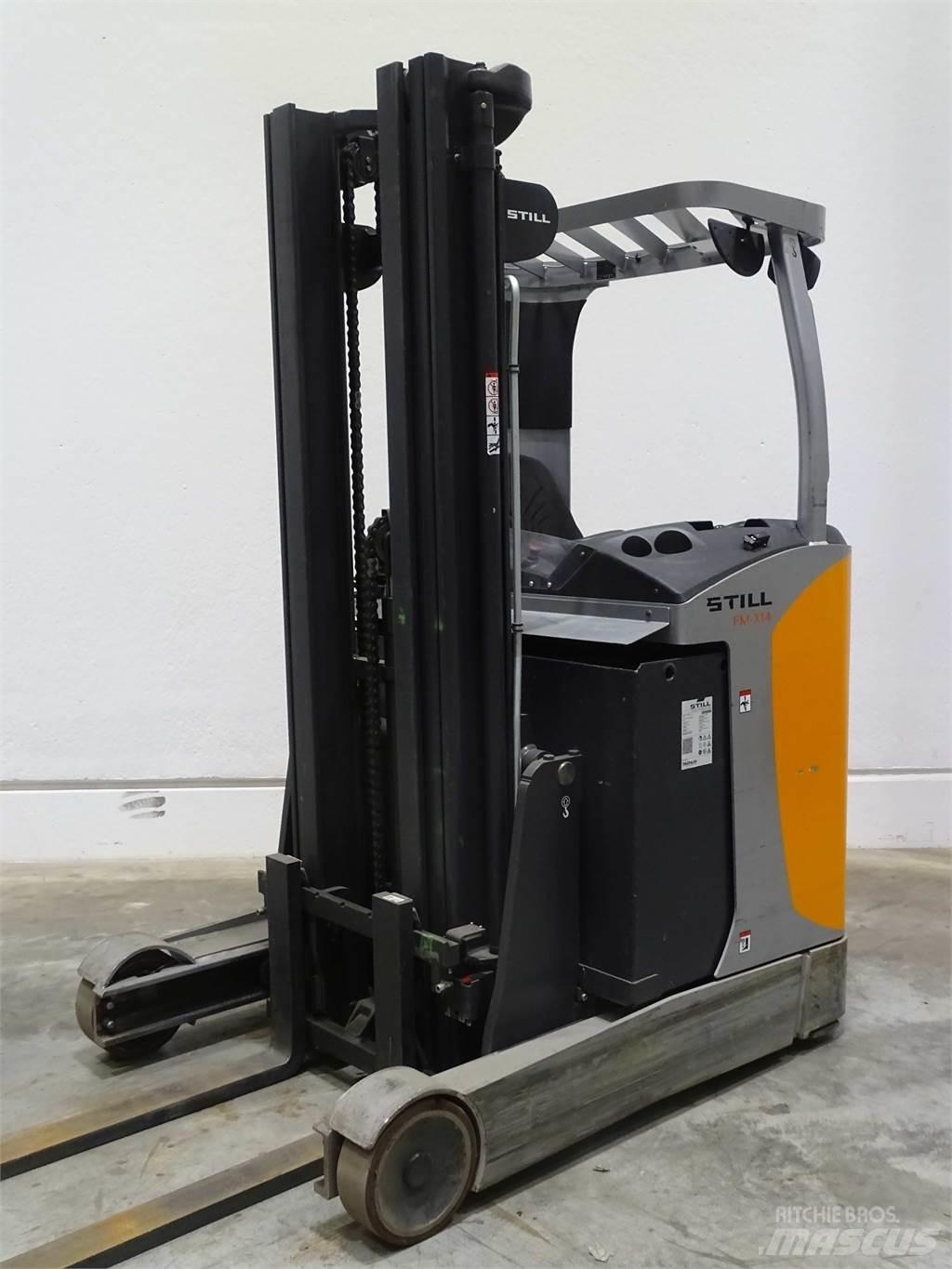 Still FM-X14 Reach truck