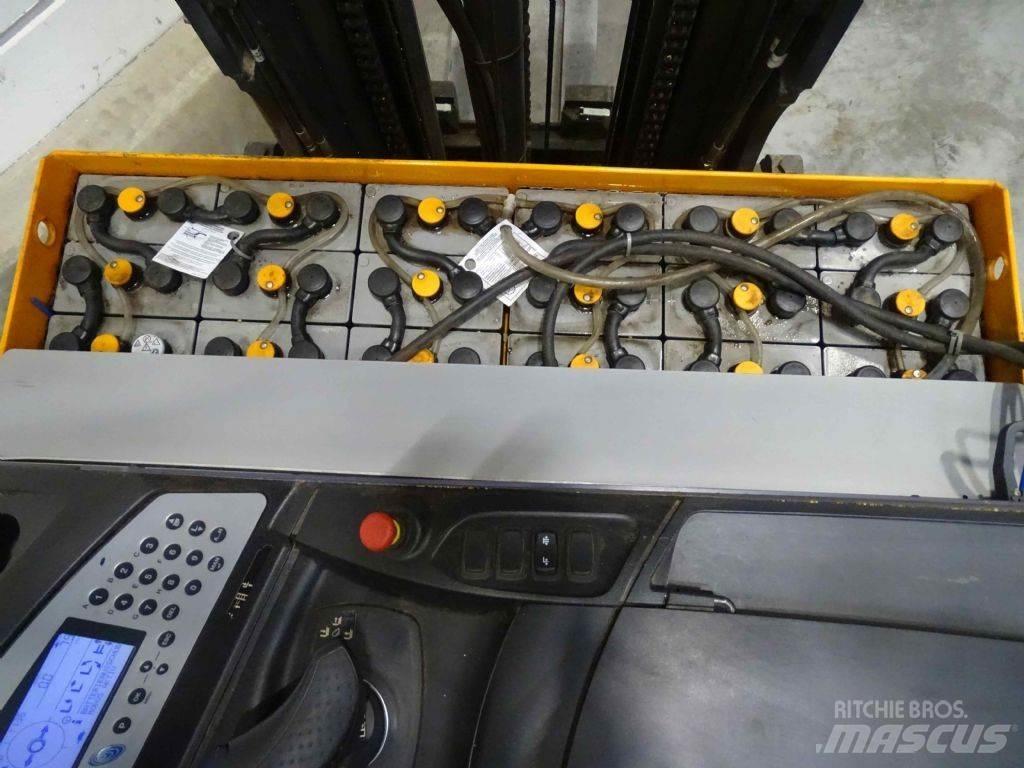 Still FM-X14 Reach truck