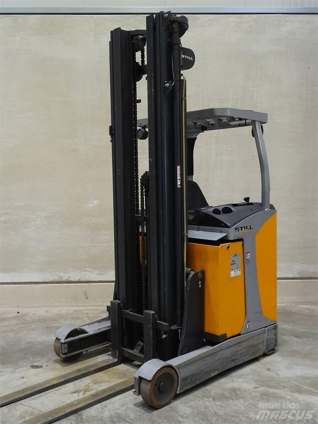 Still FM-X14 Reach truck