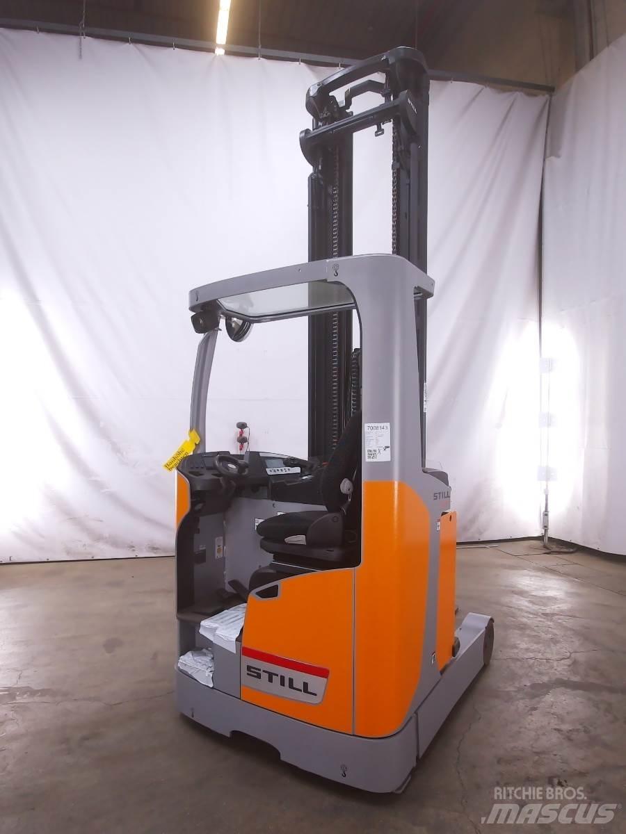 Still FM-X17 Reach truck