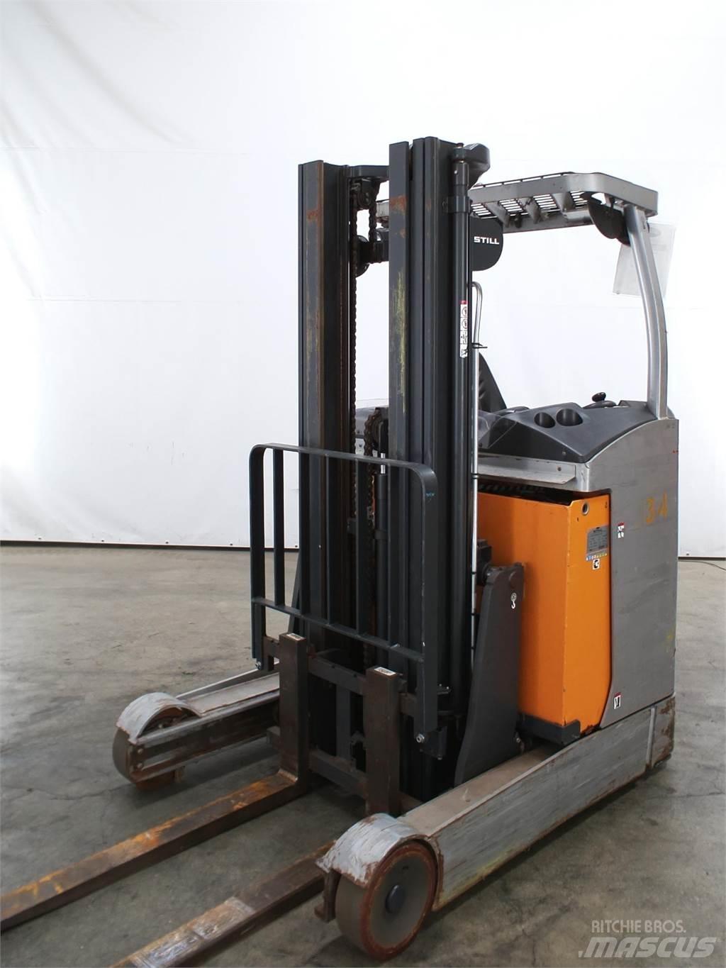 Still FM-X17 Reach truck