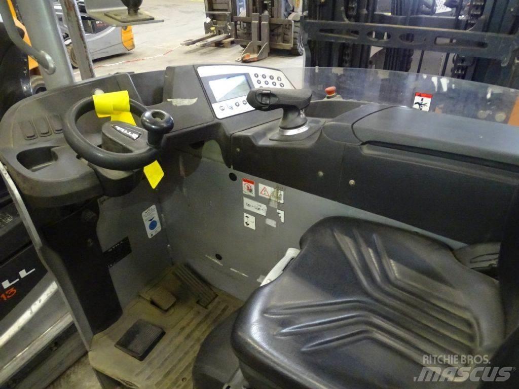 Still FM-X17 Reach truck