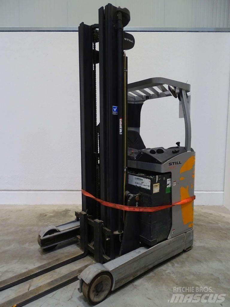 Still FM-X17 Reach truck