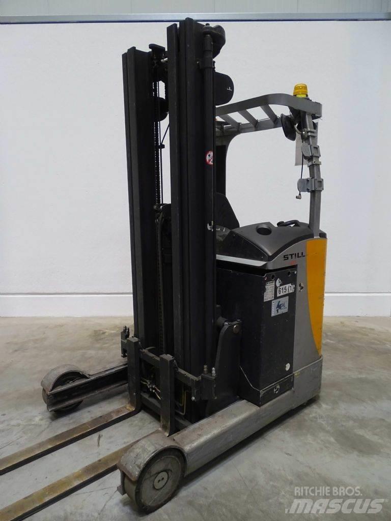 Still FM-X17 Reach truck