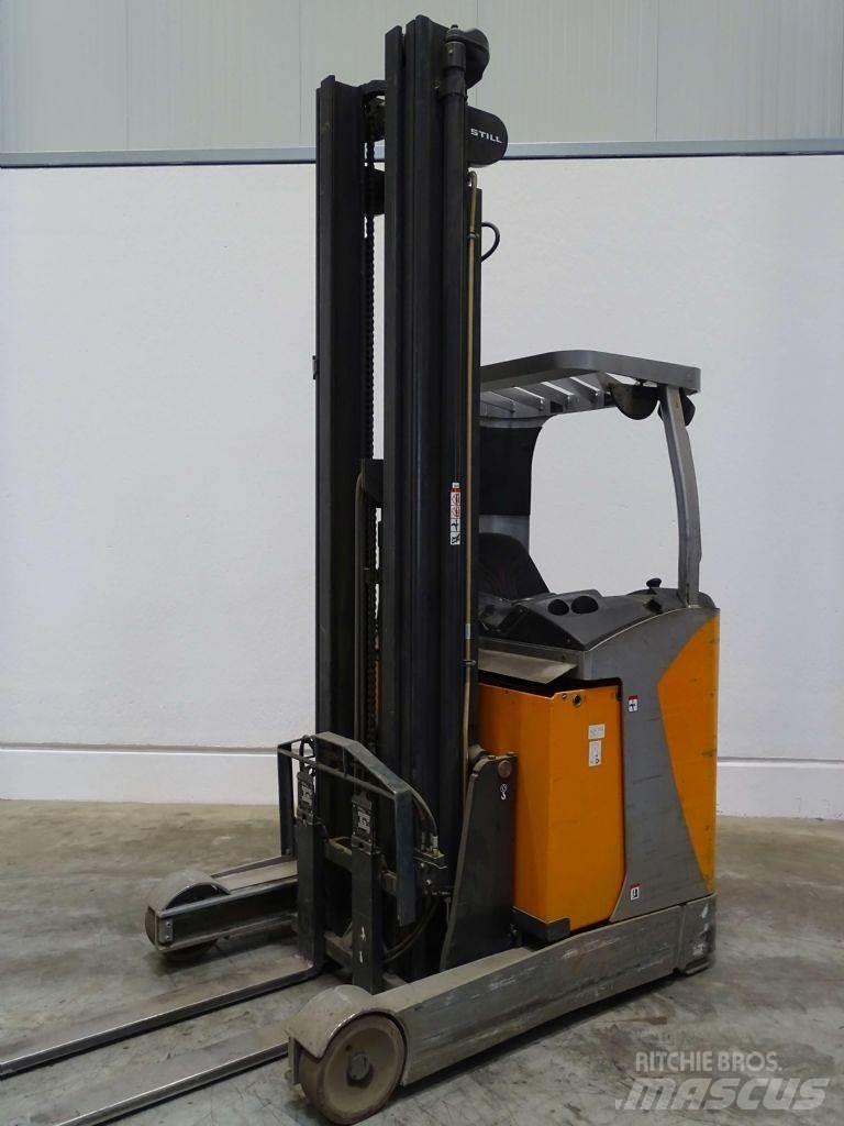 Still FM-X17 Reach truck