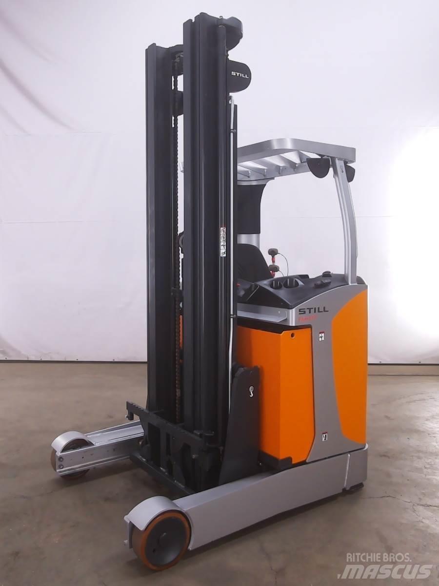 Still FM-X17 Reach truck