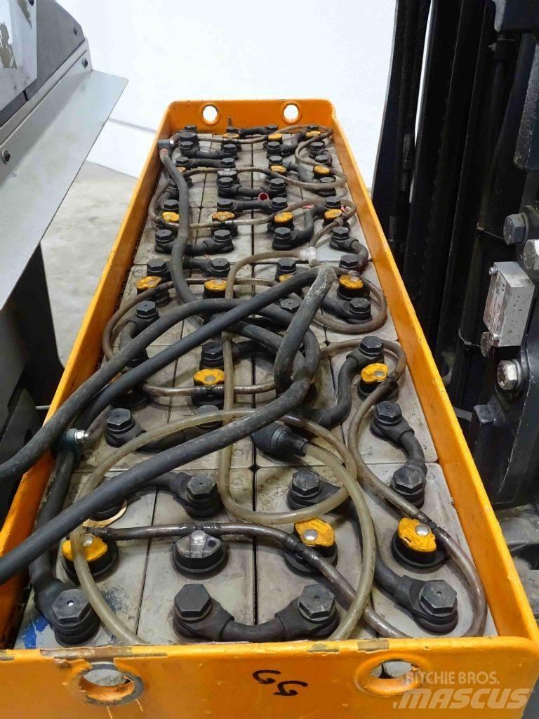Still FM-X17 Reach truck