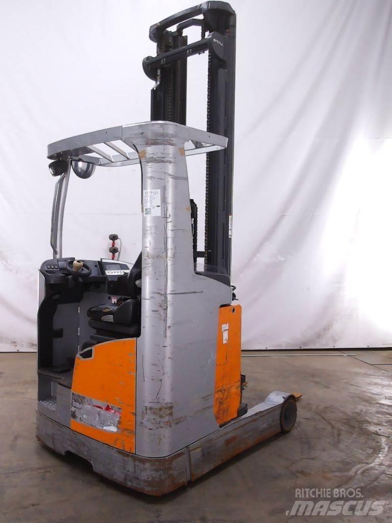 Still FM-X17 Reach truck