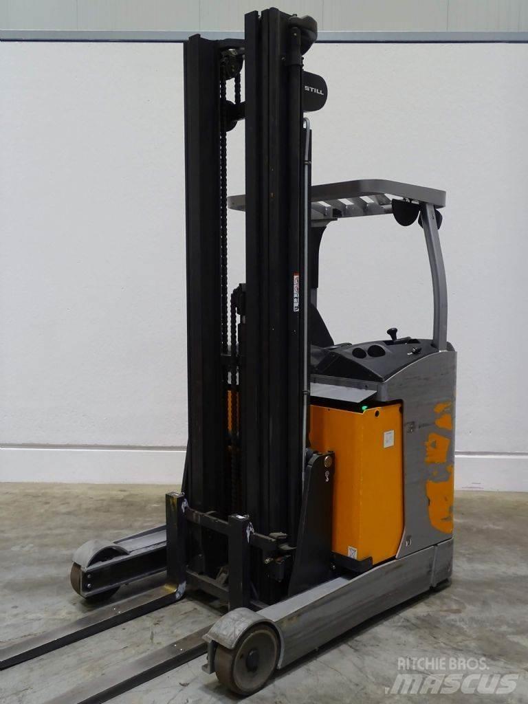 Still FM-X17 Reach truck