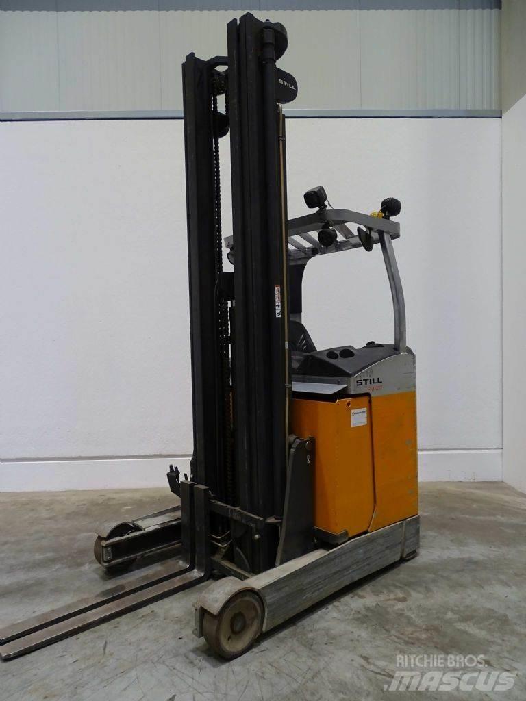 Still FM-X17 Reach truck
