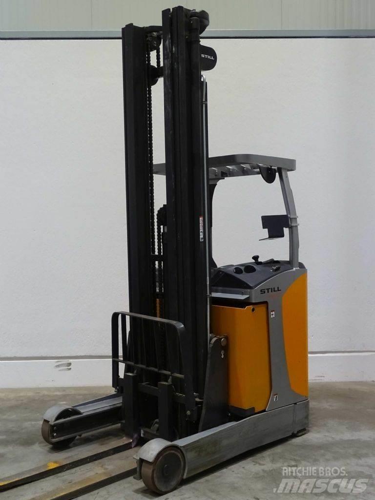 Still FM-X17 Reach truck