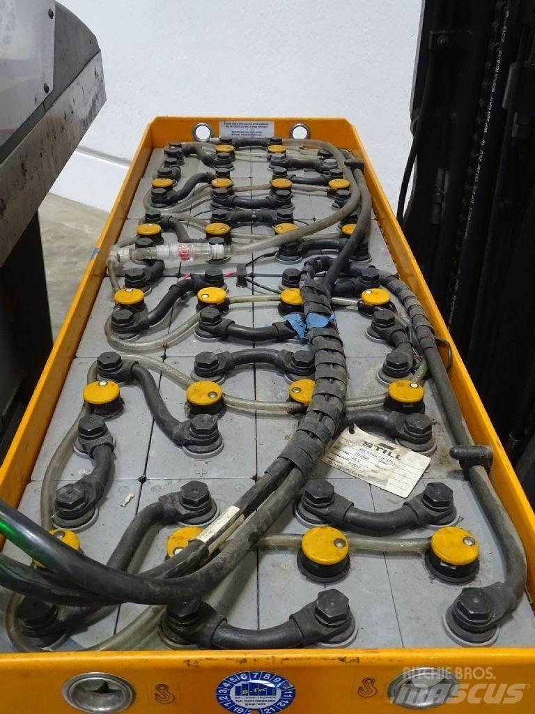 Still FM-X17 Reach truck
