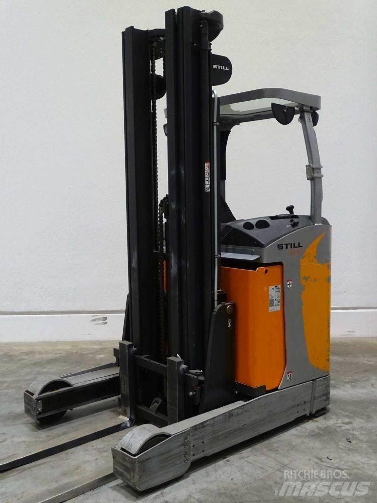 Still FM-X17 Reach truck