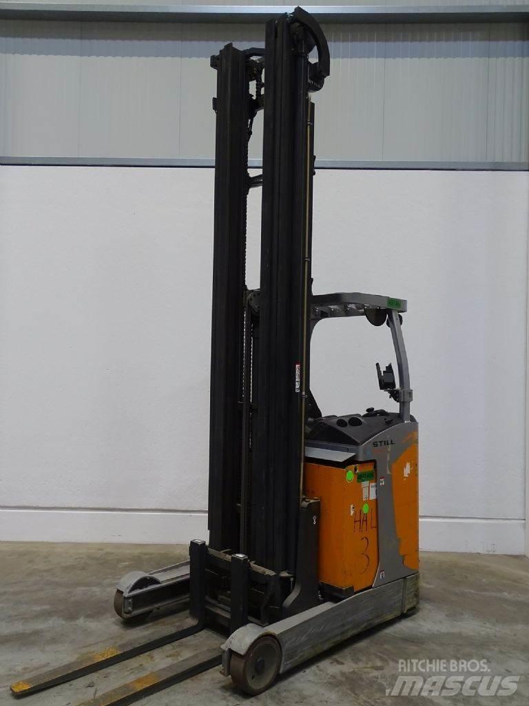 Still FM-X17 Reach truck