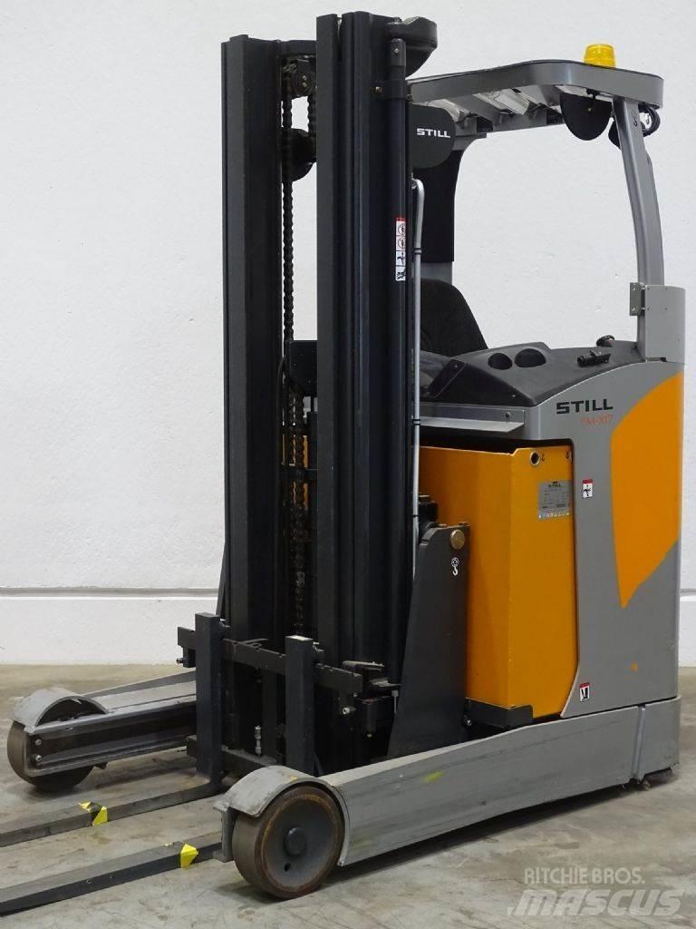 Still FM-X17 Reach truck