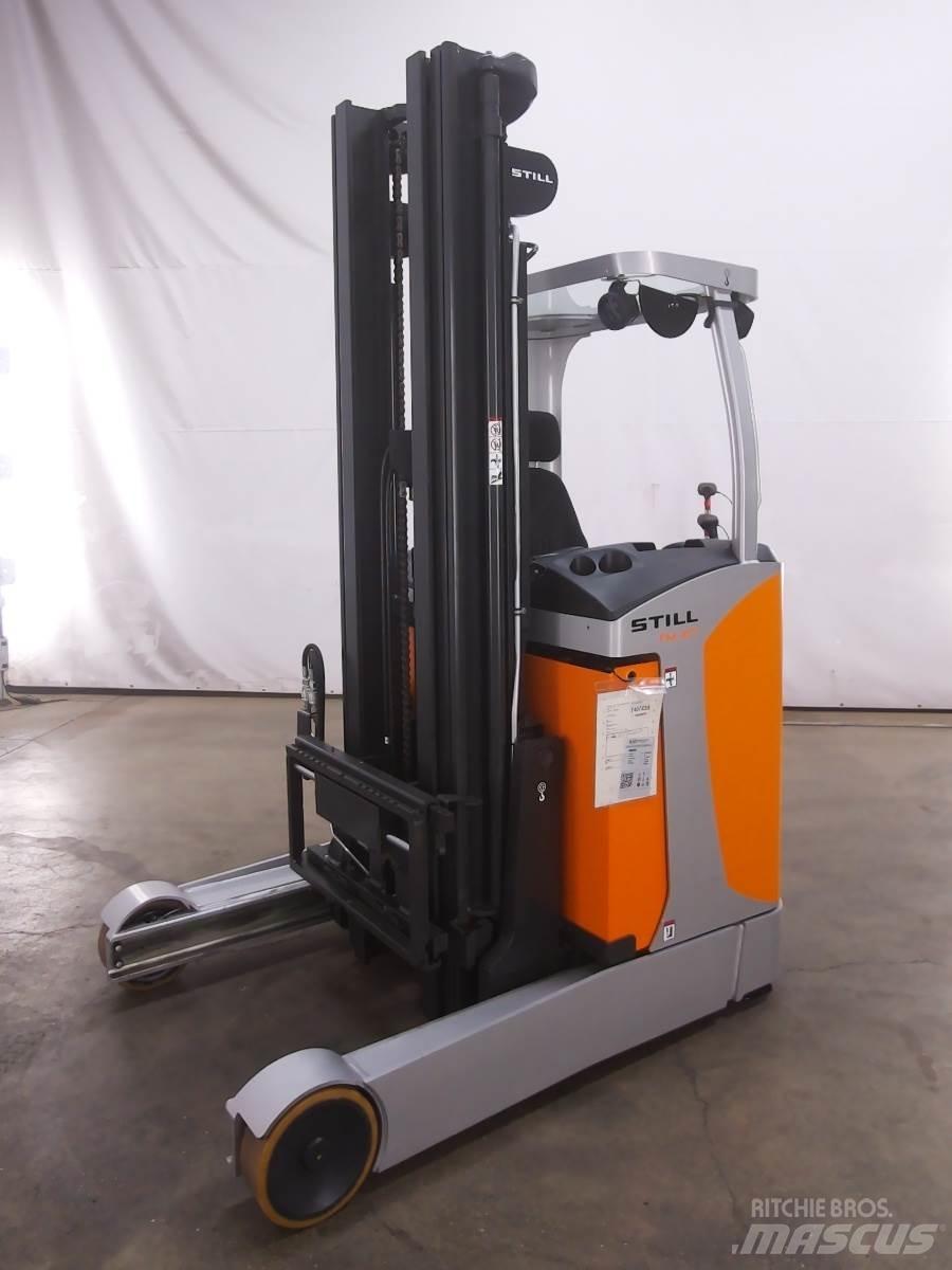 Still FM-X17 Reach truck