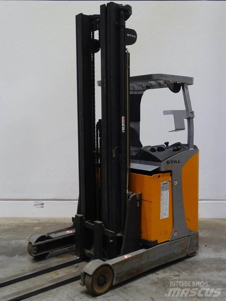 Still FM-X17 Reach truck
