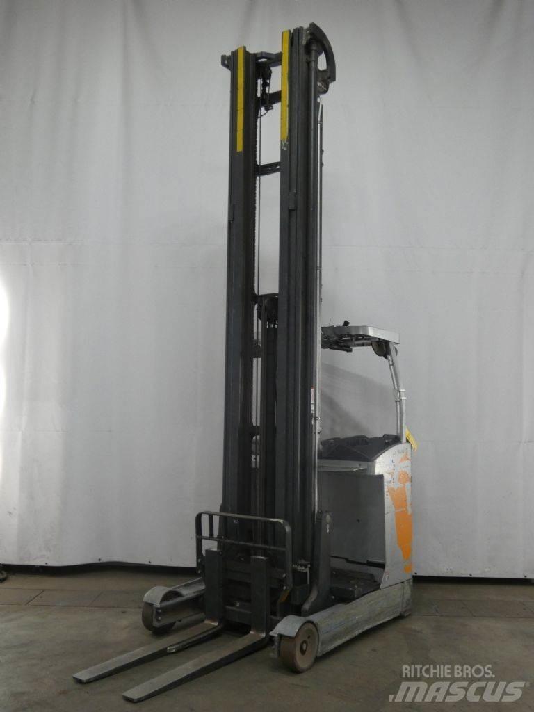 Still FM-X17 Reach truck