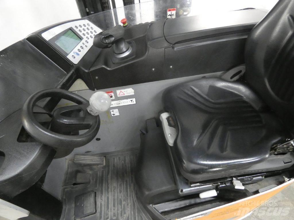 Still FM-X17 Reach truck