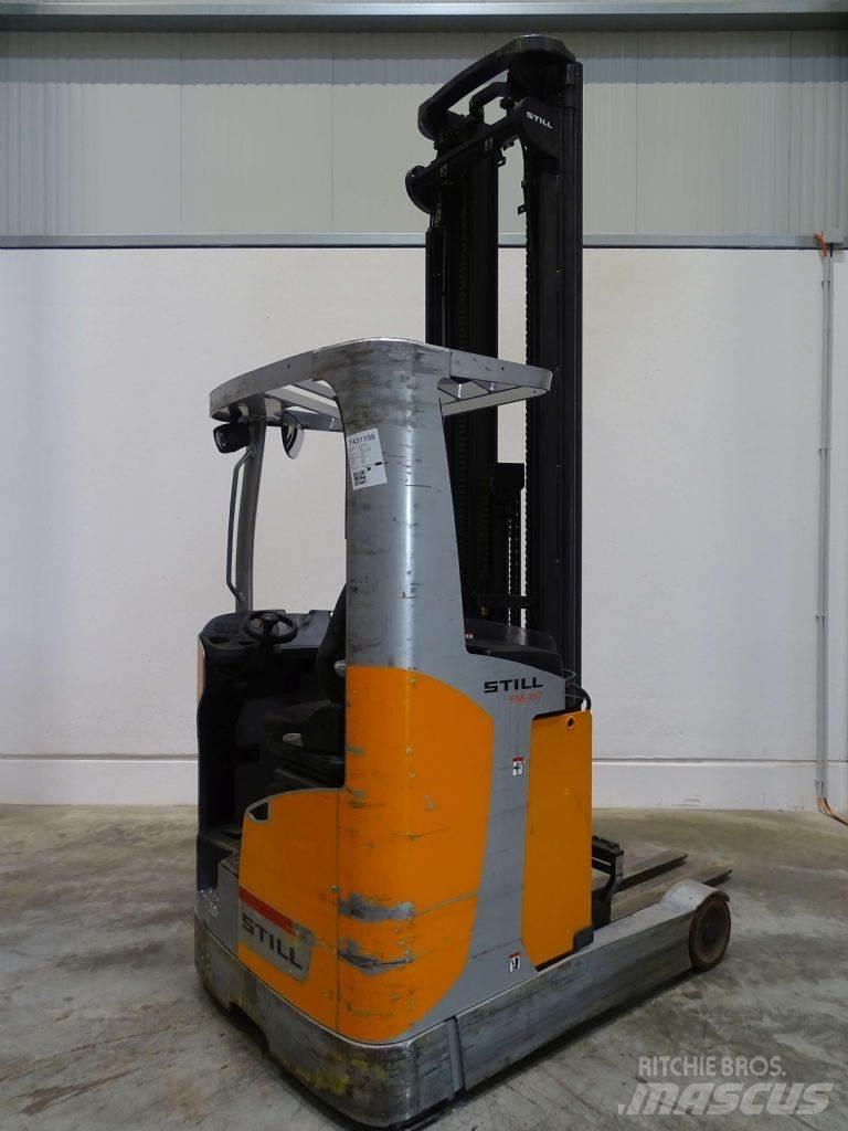 Still FM-X17 Reach truck