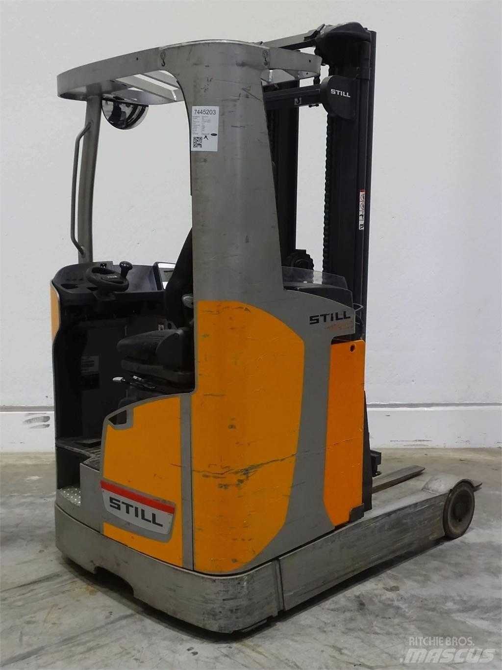 Still FM-X17 Reach truck