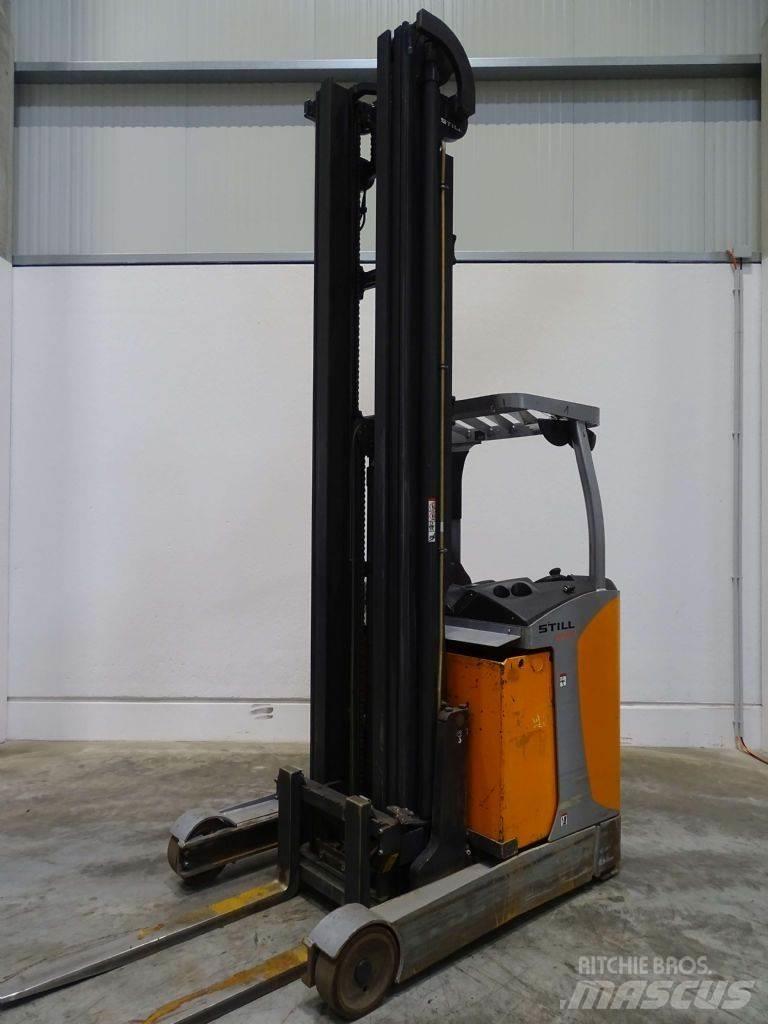 Still FM-X17 Reach truck